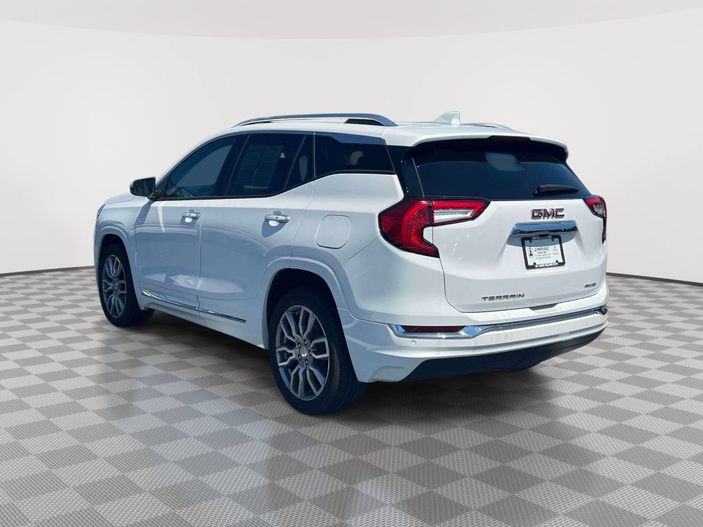 Used 2022 GMC Terrain Denali w/ Denali Premium Package AWD/4WD image 6