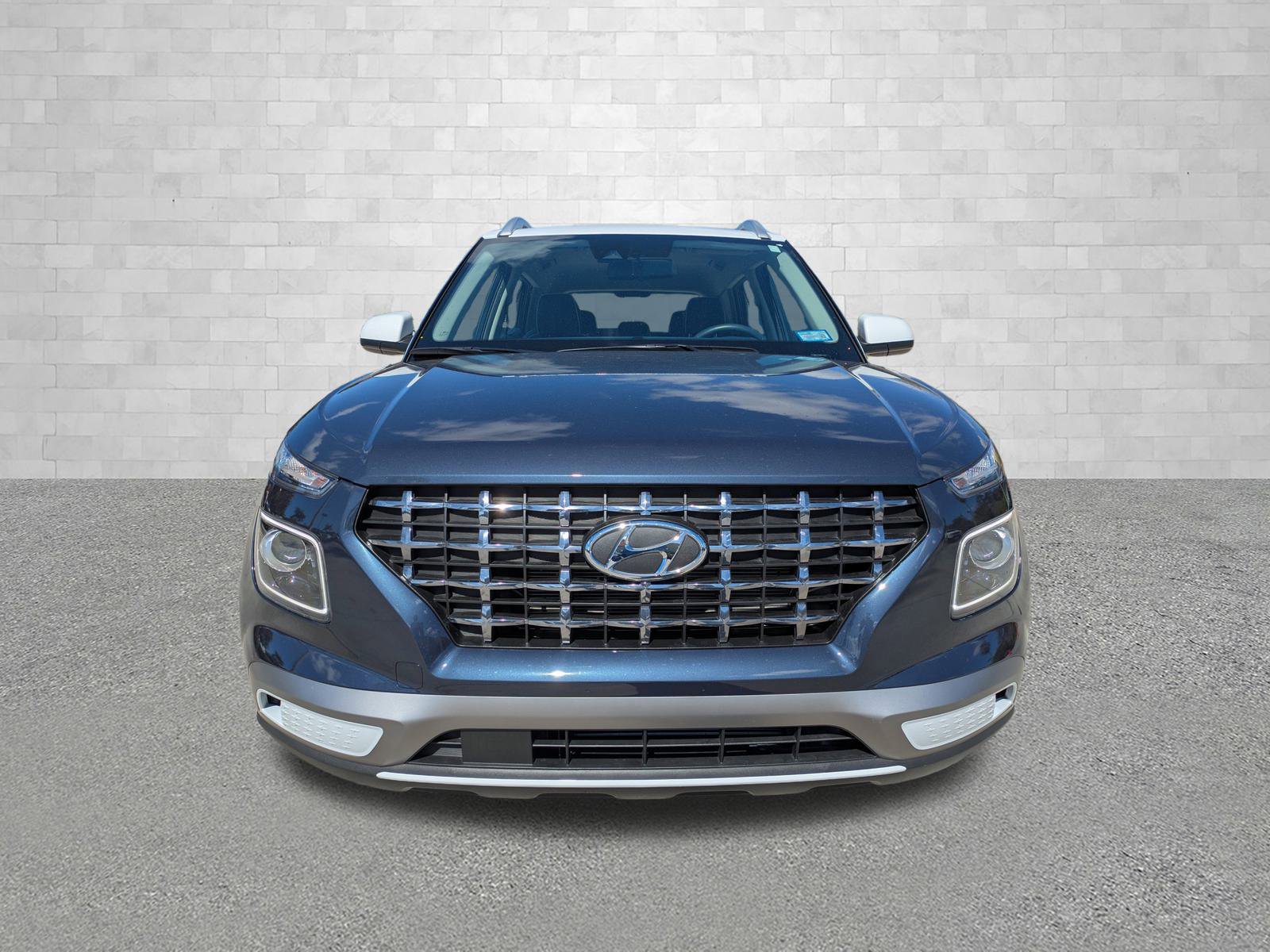 Used 2021 Hyundai Venue w/ Cargo Package image 6