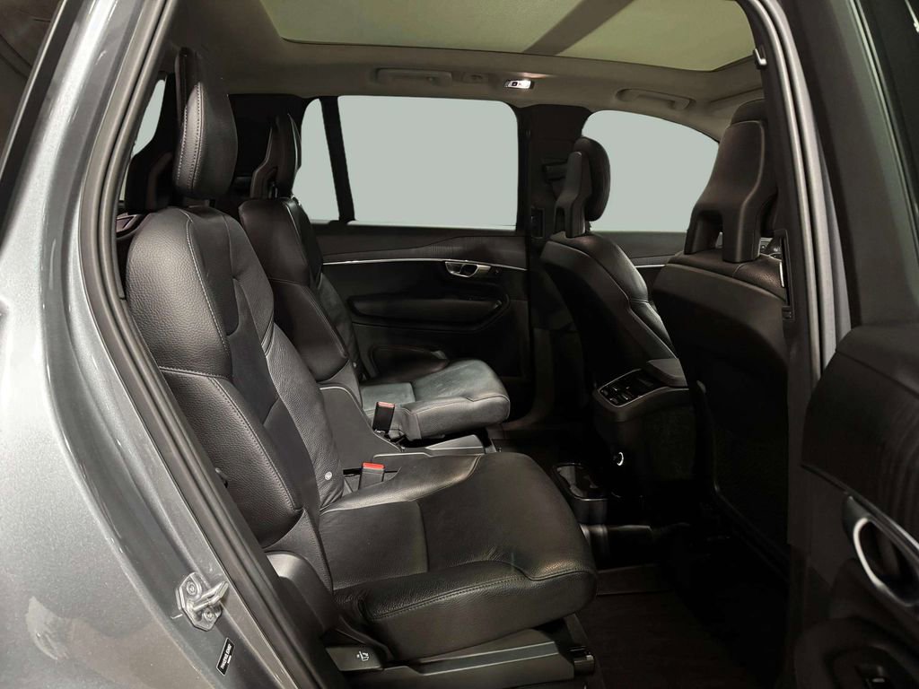 Used 2020 Volvo XC90 T6 Momentum w/ Protection Package image 25
