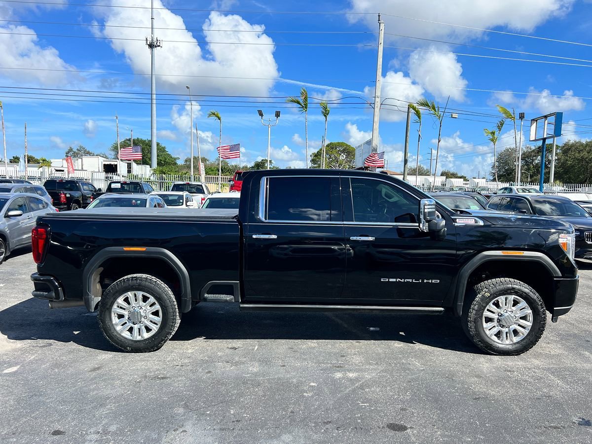 Used 2021 GMC Sierra 2500 Denali w/ Denali Ultimate Package AWD/4WD image 9