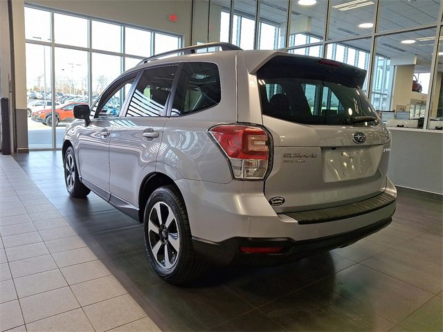 Used 2018 Subaru Forester 2.5i Premium w/ All-Weather Package image 4