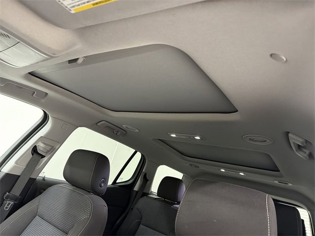 Certified 2023 GMC Acadia SLE w/ Driver Convenience Package image 27