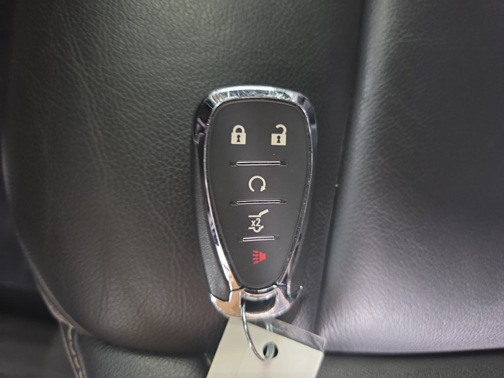 Used 2023 Chevrolet Traverse LT w/ LT Premium Package AWD/4WD image 43