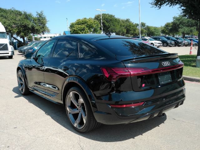 Used 2024 Audi SQ8 e-tron Premium Plus w/ Black Optic Package AWD/4WD image 11