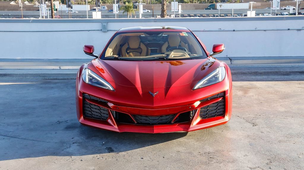 Used 2023 Chevrolet Corvette Z06 RWD image 3
