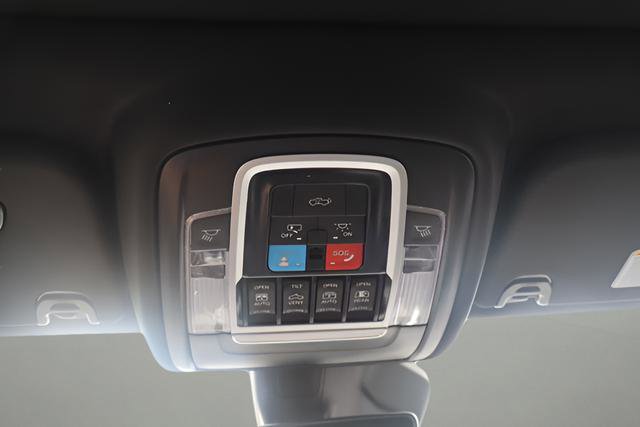 New 2026 RAM 1500 Laramie AWD/4WD image 27