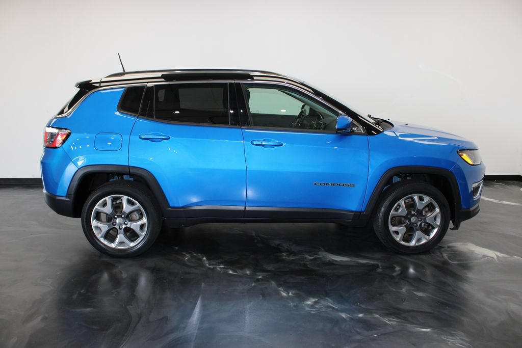 Used 2020 Jeep Compass Limited AWD/4WD image 30