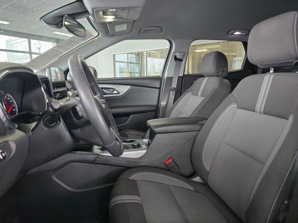 Used 2025 Chevrolet Blazer LT image 20