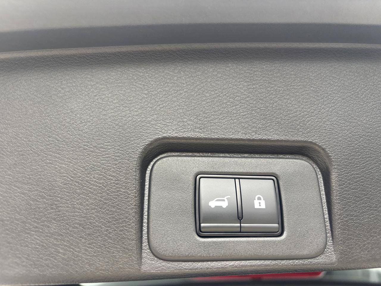 Used 2026 Nissan Rogue SV AWD/4WD image 12