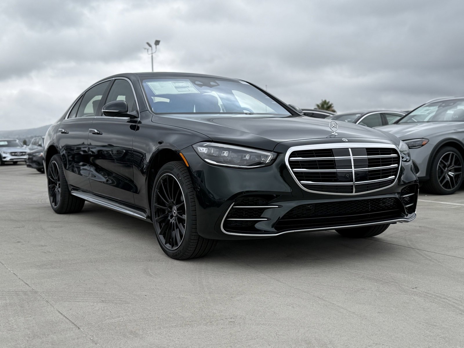 New 2026 Mercedes-Benz S 580 4MATIC Sedan image 2