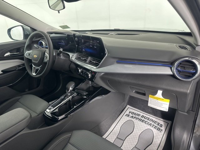 New 2026 Chevrolet Trax LT image 12
