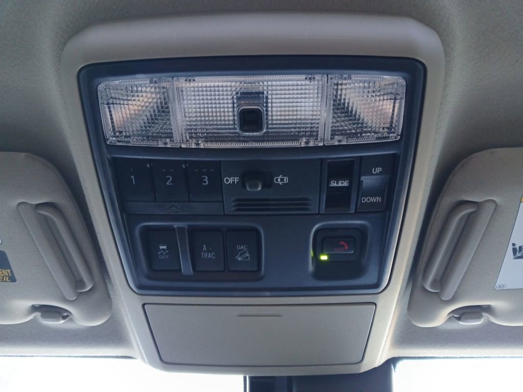 Used 2021 Toyota 4Runner Limited image 5