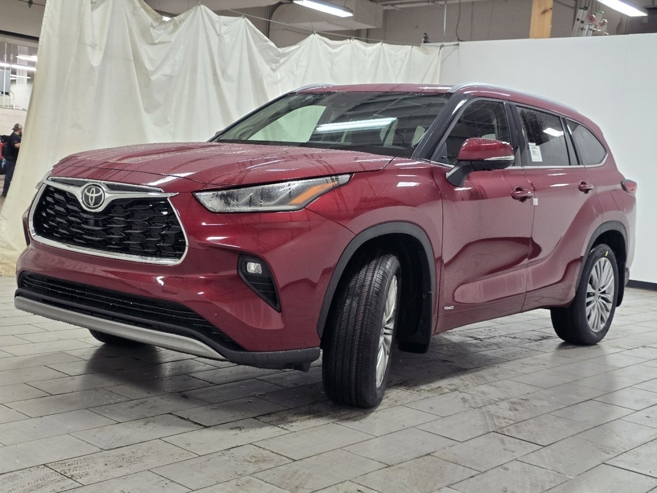 New 2026 Toyota Highlander Platinum image 13