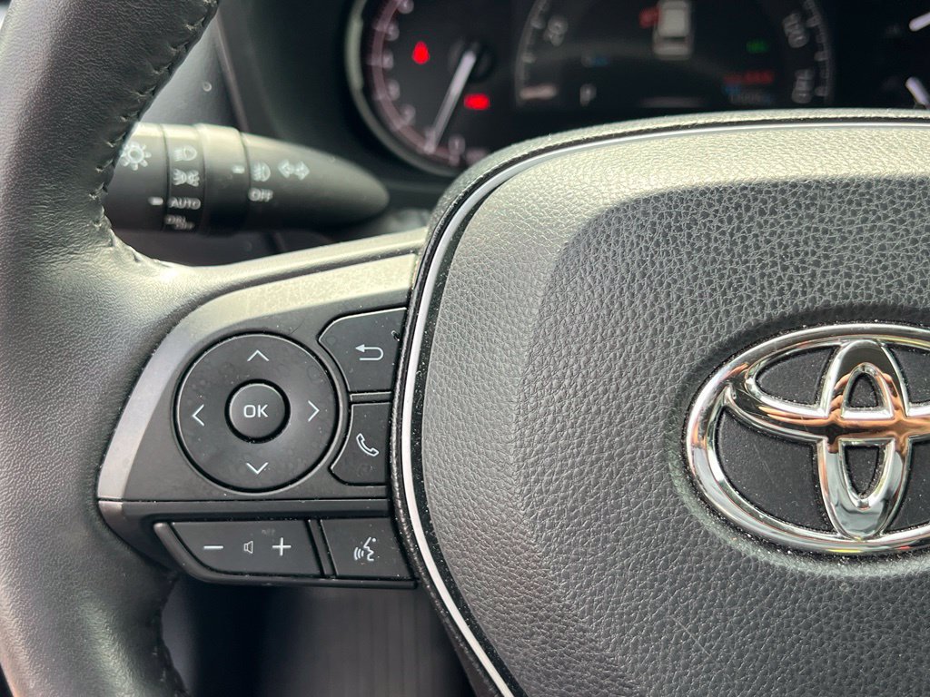 Used 2019 Toyota RAV4 Limited w/ Advanced Technology Package AWD/4WD image 21