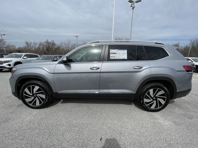 New 2025 Volkswagen Atlas SEL image 4