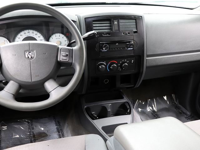 Used 2005 Dodge Dakota ST image 17