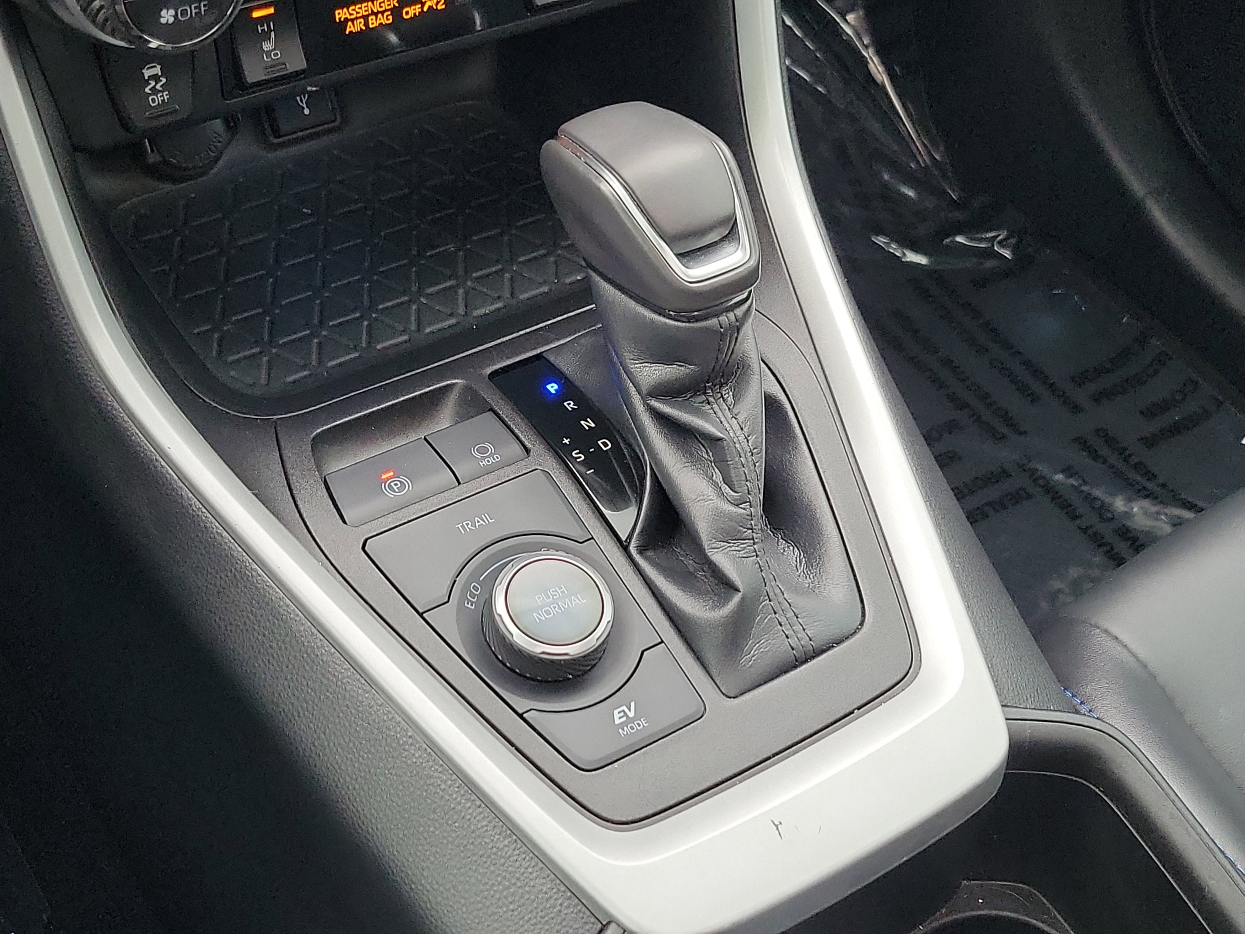 Certified 2022 Toyota RAV4 XSE image 33
