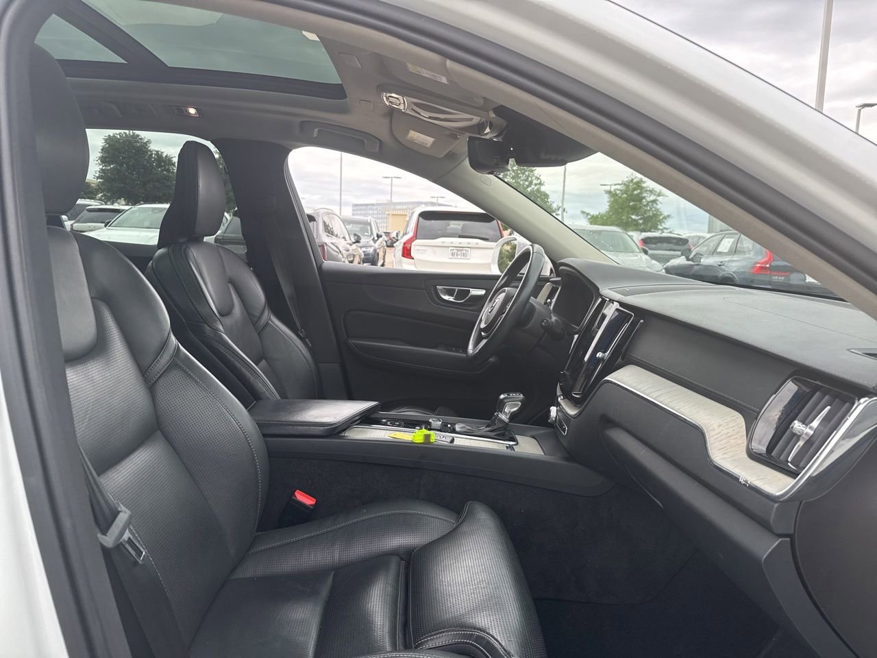 Certified 2021 Volvo XC60 T5 Inscription w/ Advanced Package FWD image 8