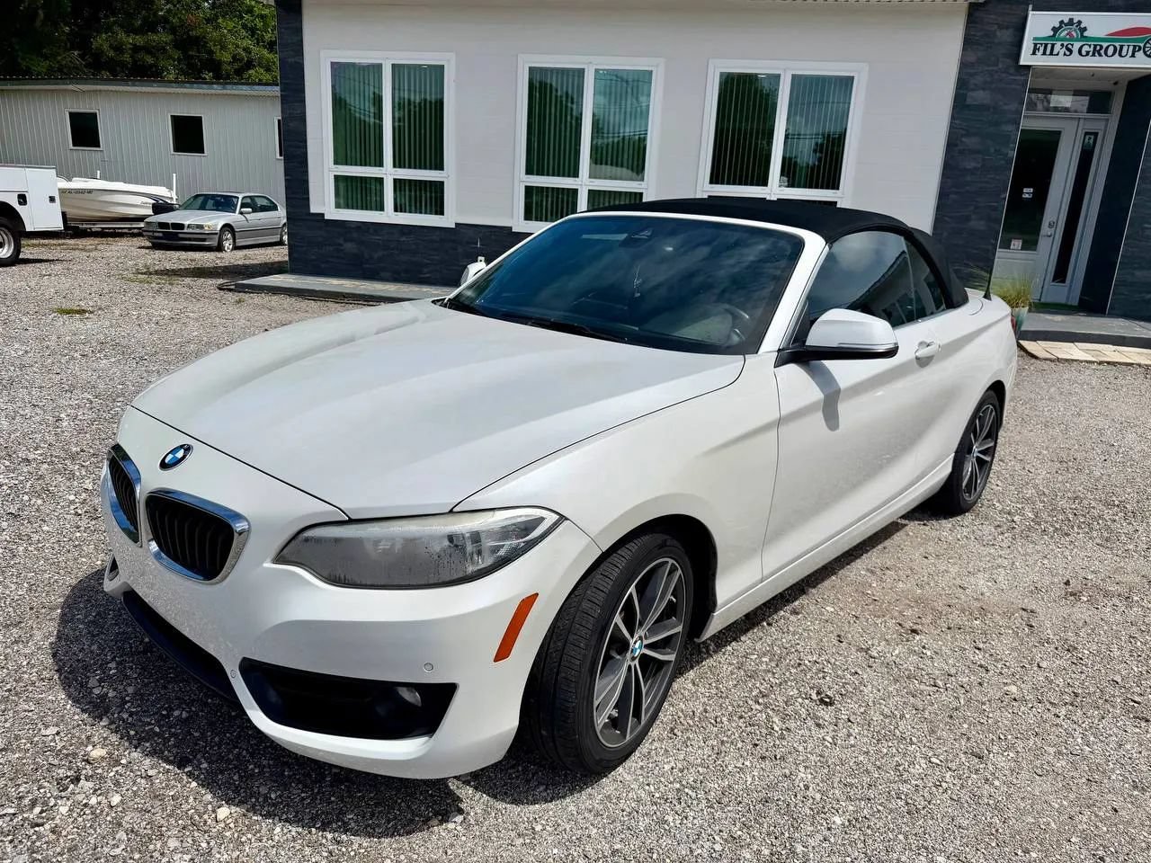 Used 2016 BMW 228i Convertible w/ Premium Package RWD image 2