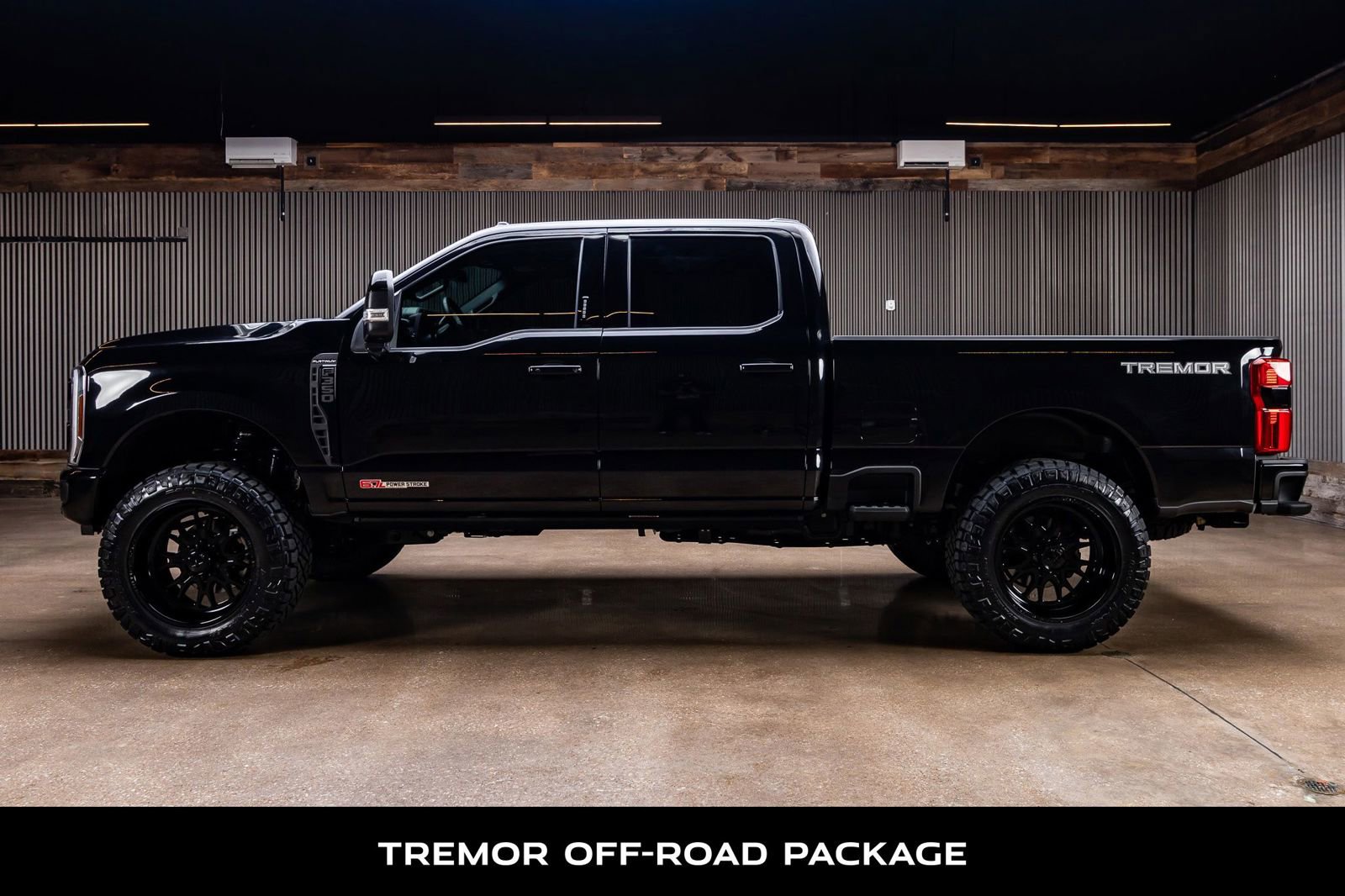 Used 2026 Ford F350 Platinum w/ Tremor Off-Road Package AWD/4WD image 6