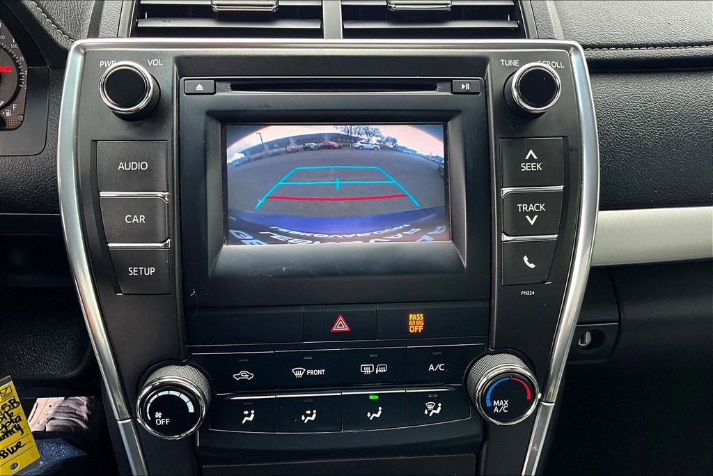 Used 2016 Toyota Camry SE FWD image 21