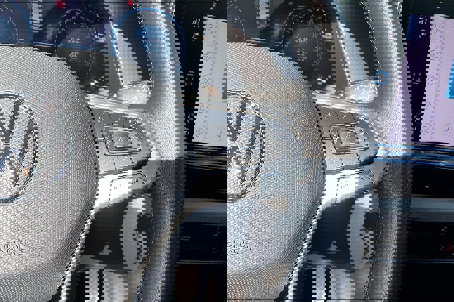 Certified 2024 Volkswagen Atlas Peak Edition SE image 19