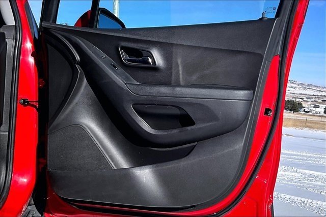 Used 2018 Chevrolet Trax LT image 28