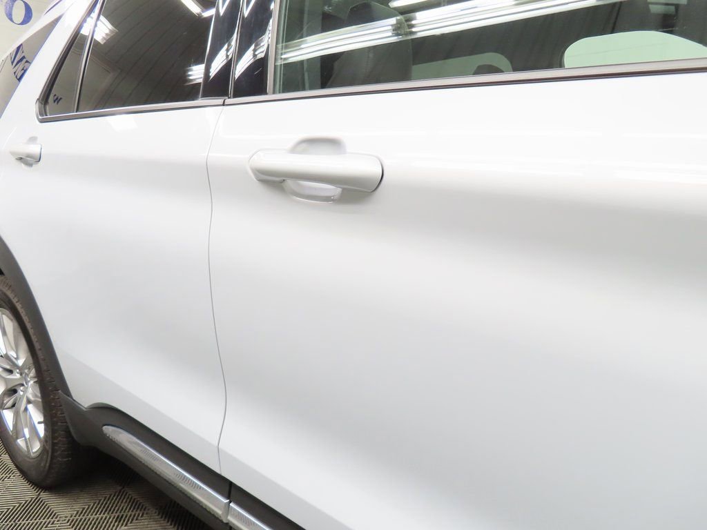 Used 2025 Ford Explorer Platinum image 31