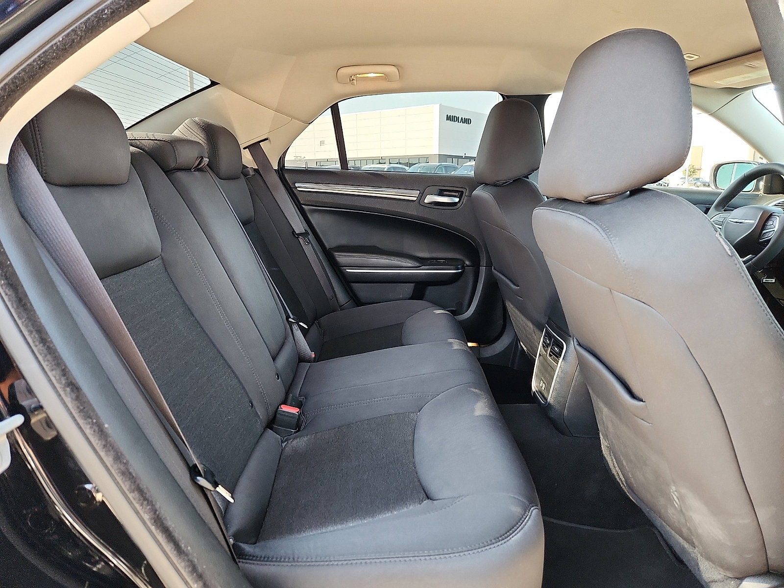 Used 2022 Chrysler 300 Touring w/ Sport Appearance Package RWD image 13