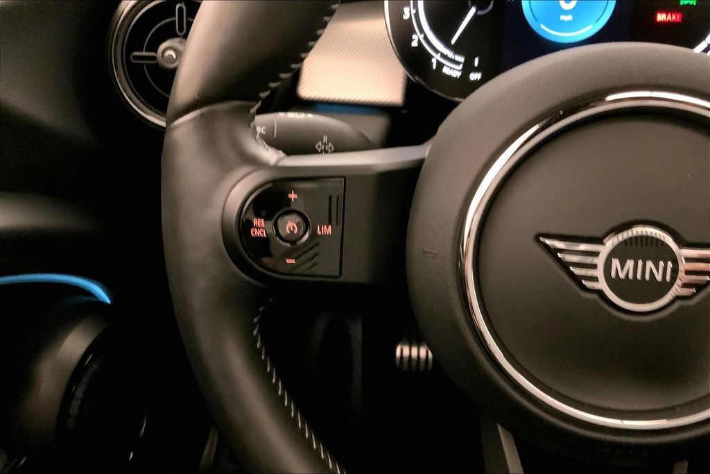Used 2022 MINI Cooper S w/ Premium Package FWD image 18