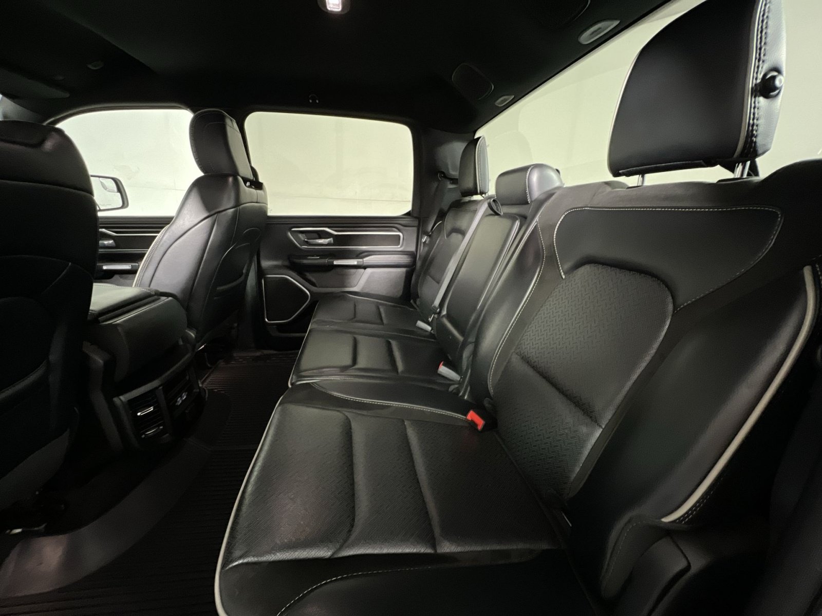 Used 2023 RAM 1500 Laramie AWD/4WD image 24