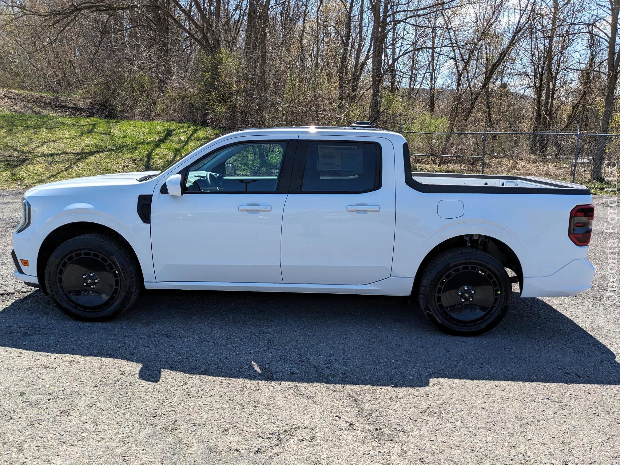 New 2025 Ford Maverick Lobo image 6