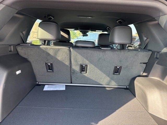 New 2026 Chevrolet Equinox LT w/ Convenience Package II image 11