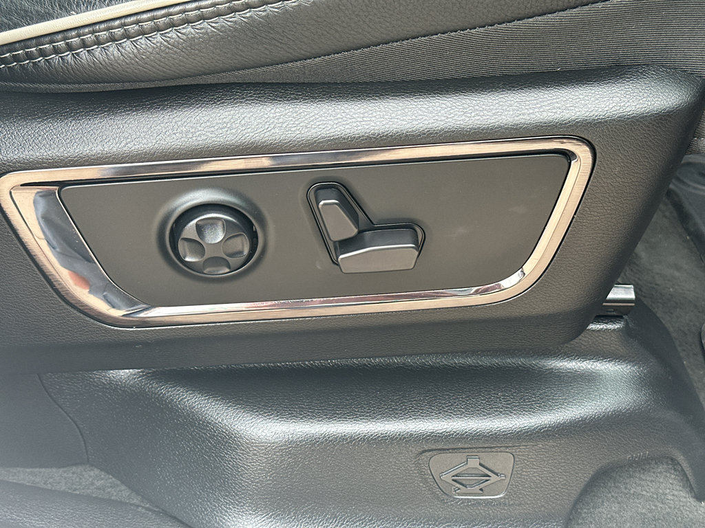 Used 2024 RAM 1500 Limited AWD/4WD image 35