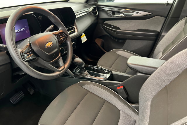 Used 2025 Chevrolet TrailBlazer LT AWD/4WD image 15