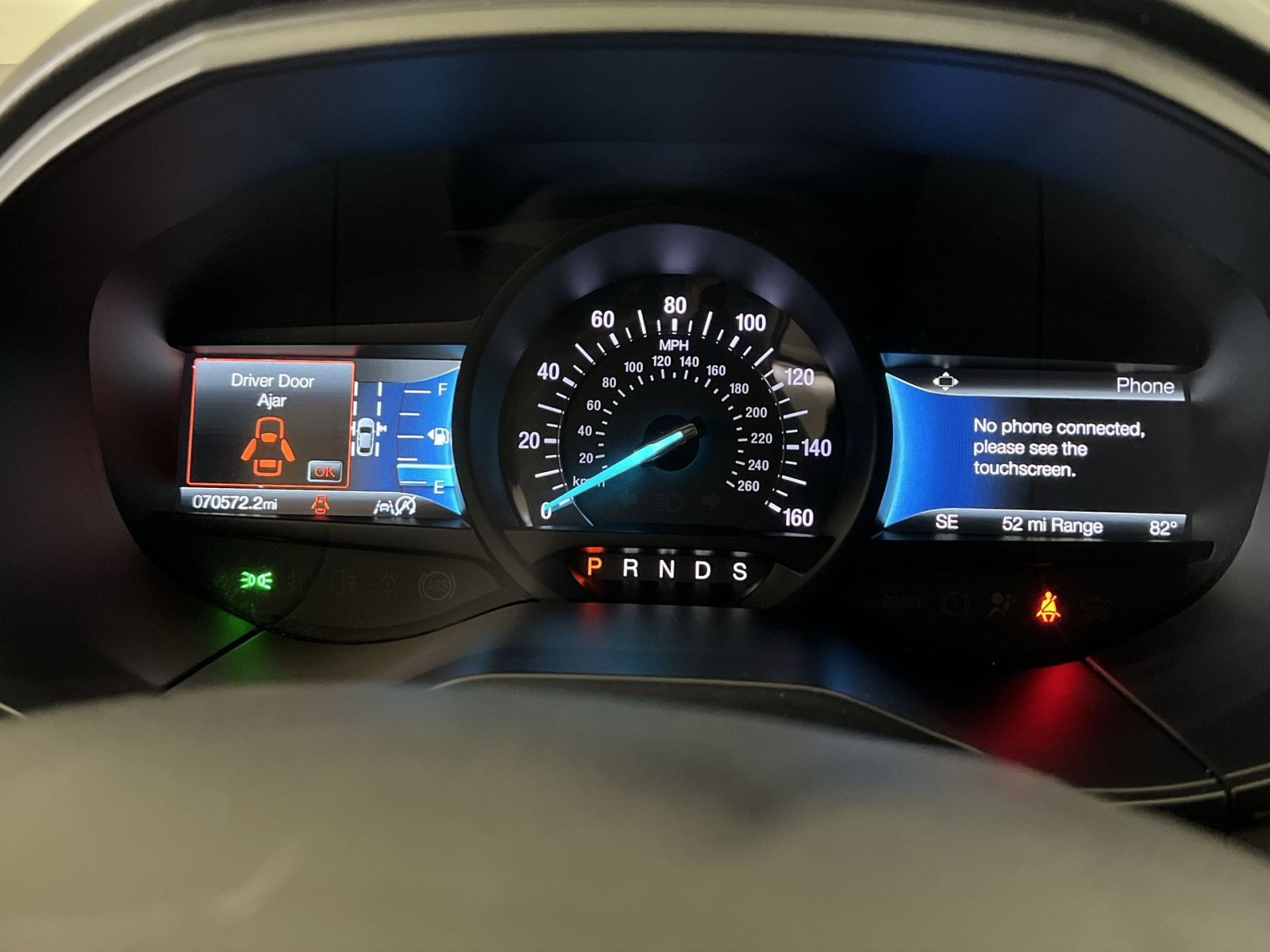 Used 2022 Ford Edge Titanium w/ Class II Trailer Tow Package AWD/4WD image 16