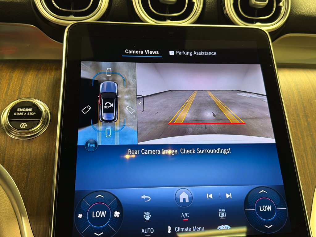 Used 2025 Mercedes-Benz GLC 300 image 36