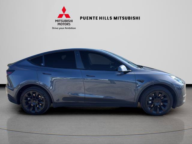 Used 2022 Tesla Model Y Long Range image 4