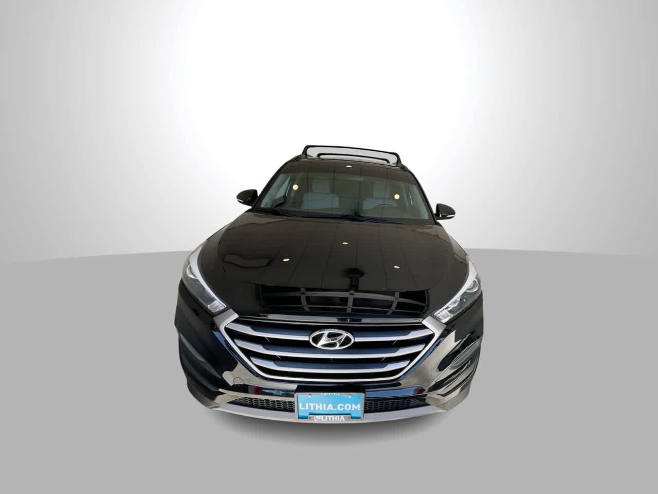 Used 2018 Hyundai Tucson Value AWD/4WD image 3