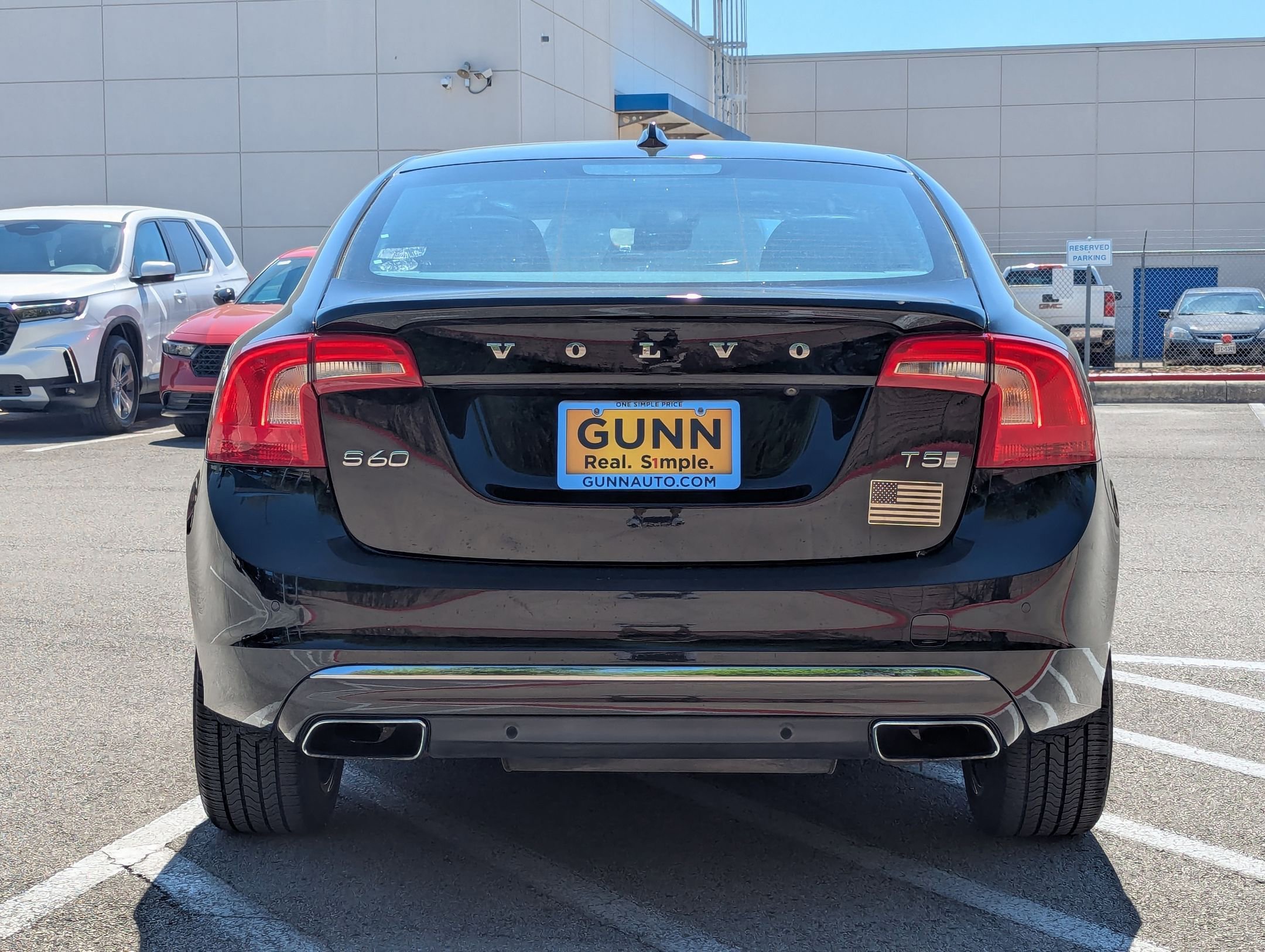 Used 2017 Volvo S60 T5 Inscription image 4