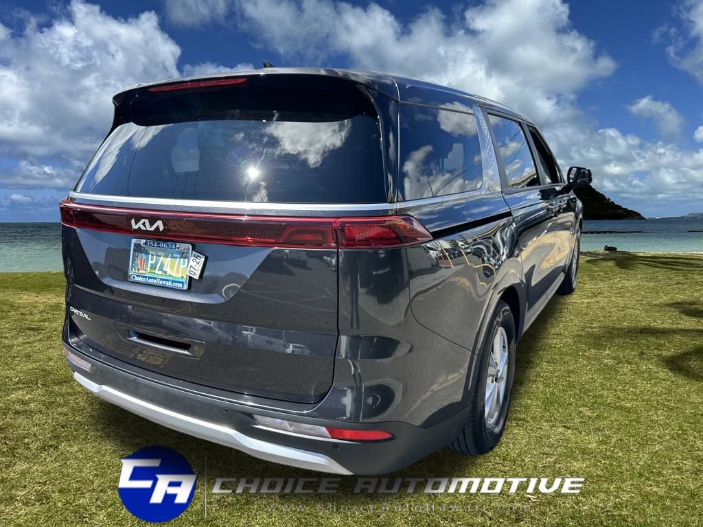 Used 2024 Kia Carnival LX image 8
