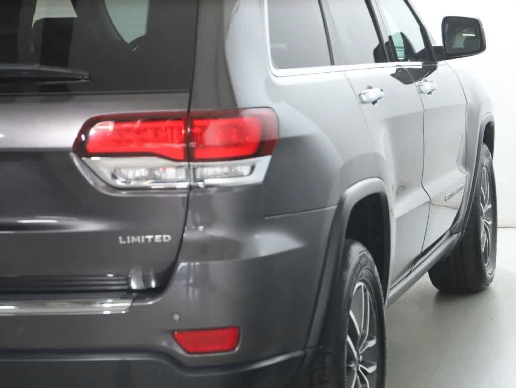 Used 2020 Jeep Grand Cherokee Limited AWD/4WD image 45