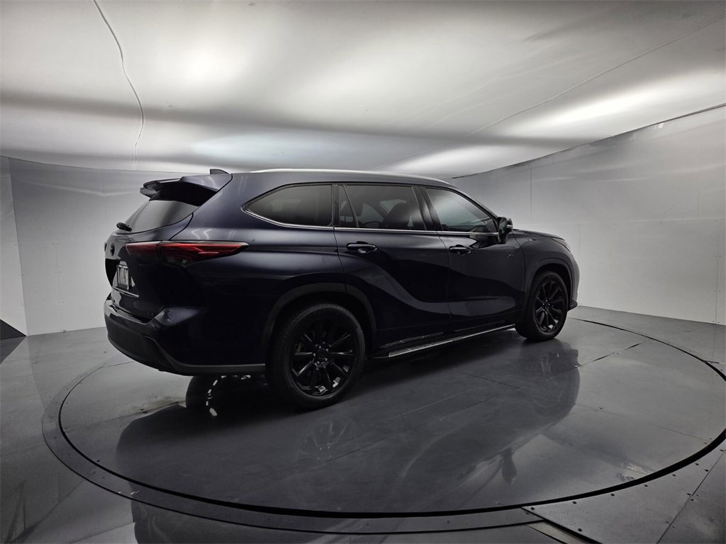 Used 2022 Toyota Highlander XLE image 8