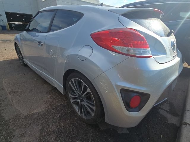Used 2017 Hyundai Veloster Turbo FWD image 11
