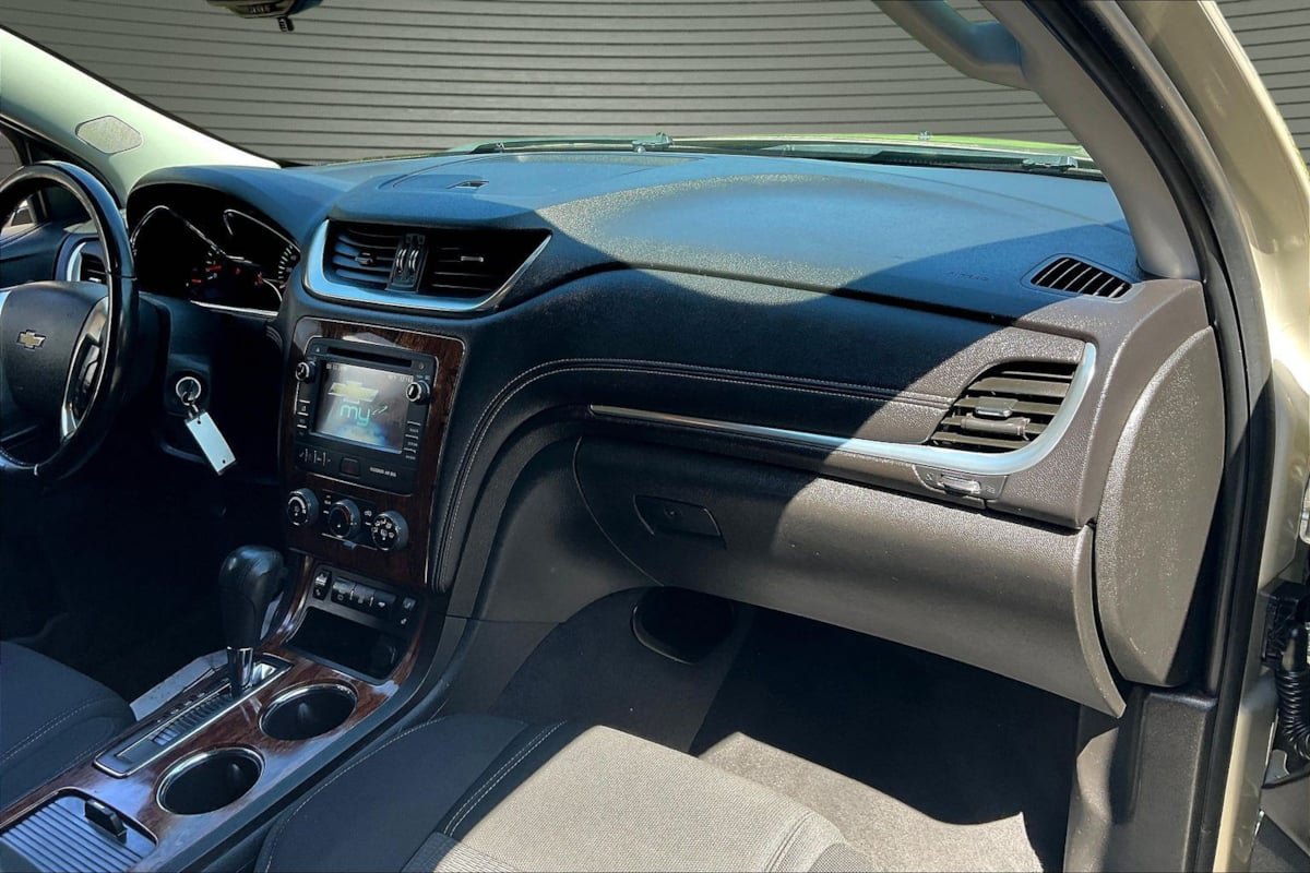 Used 2013 Chevrolet Traverse LT w/ All-Star Edition AWD/4WD image 26