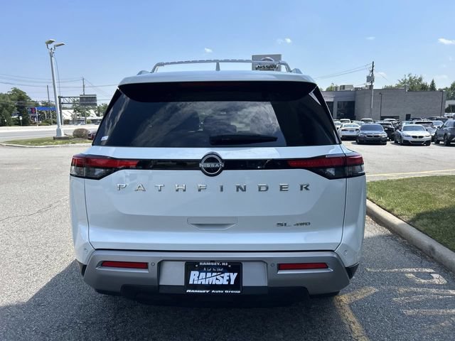Certified 2024 Nissan Pathfinder SL AWD/4WD image 7