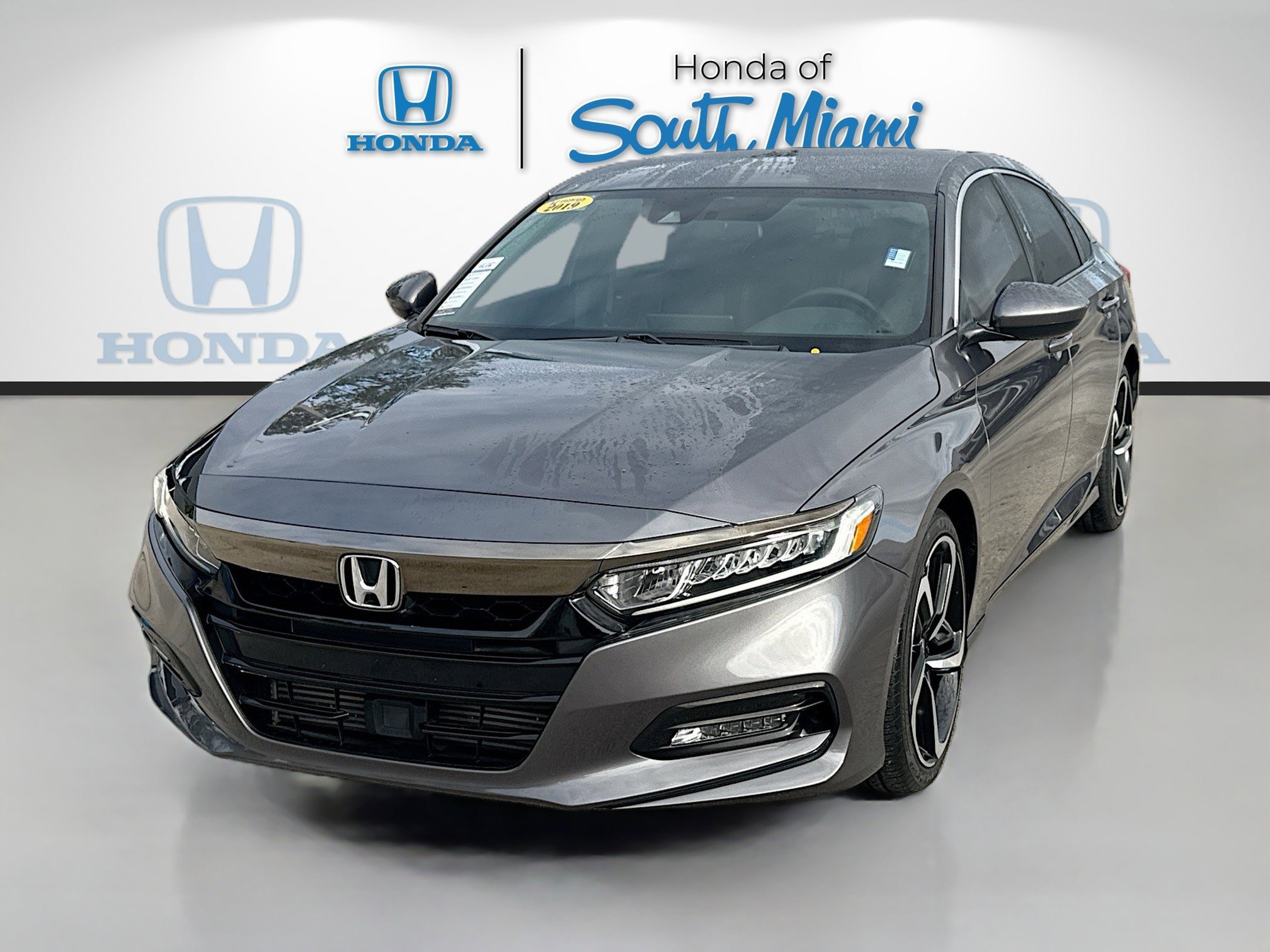 Used 2019 Honda Accord Sport image 3