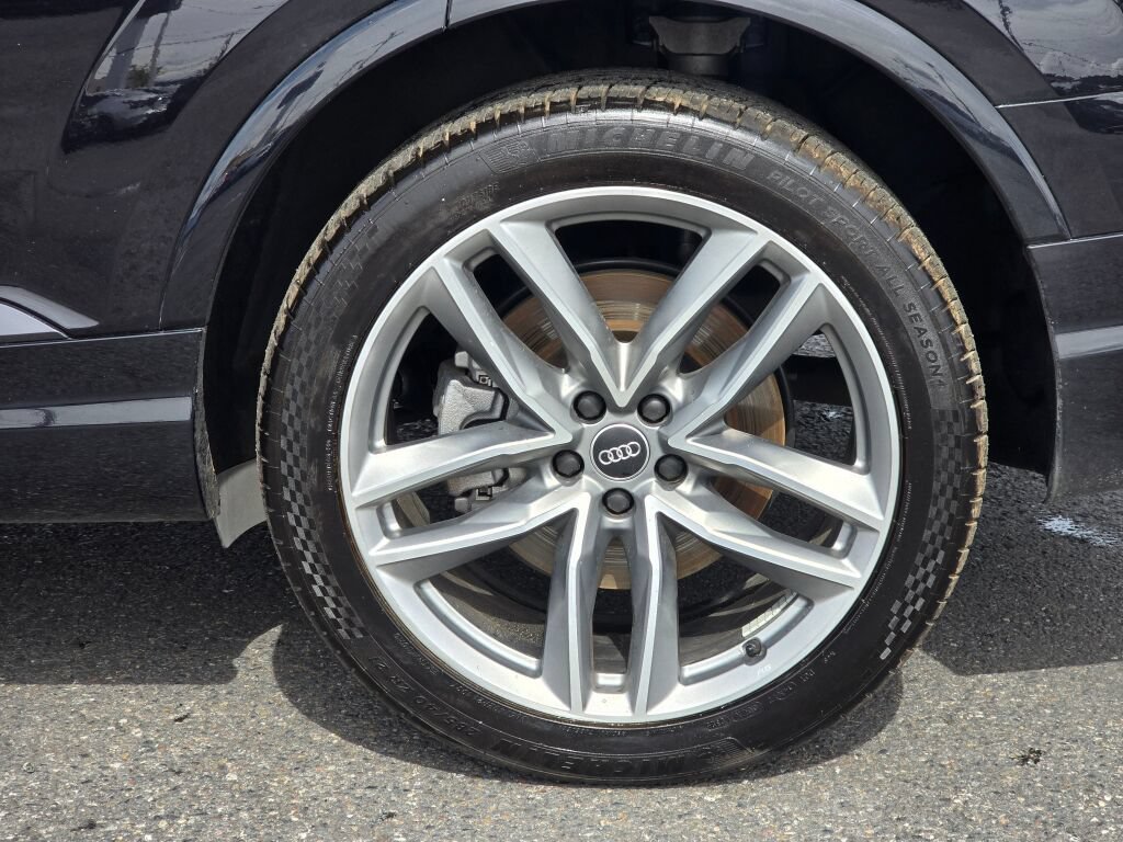 Used 2017 Audi Q7 3.0T Prestige w/ Prestige Package AWD/4WD image 10