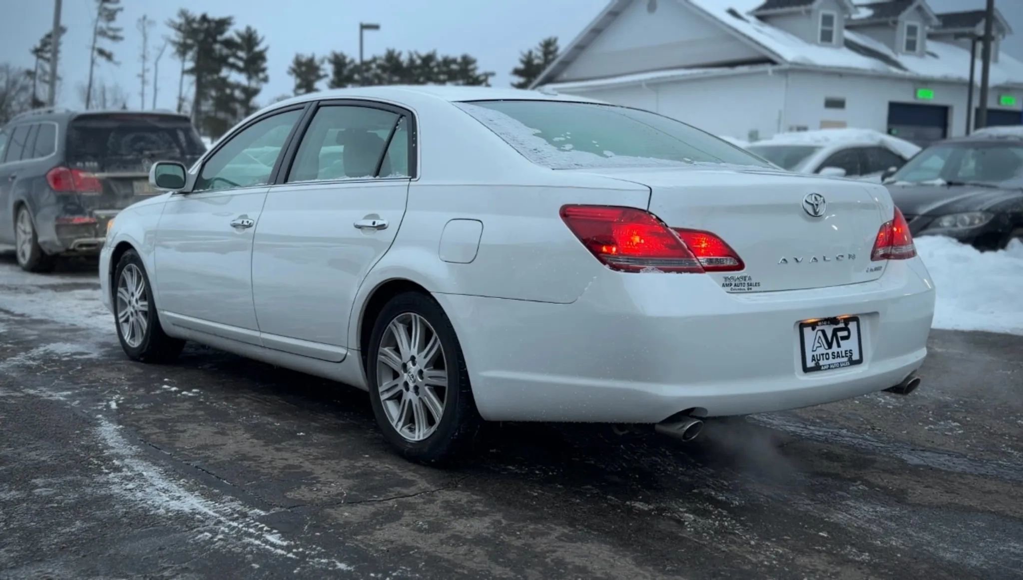 Used 2009 Toyota Avalon XL FWD image 4