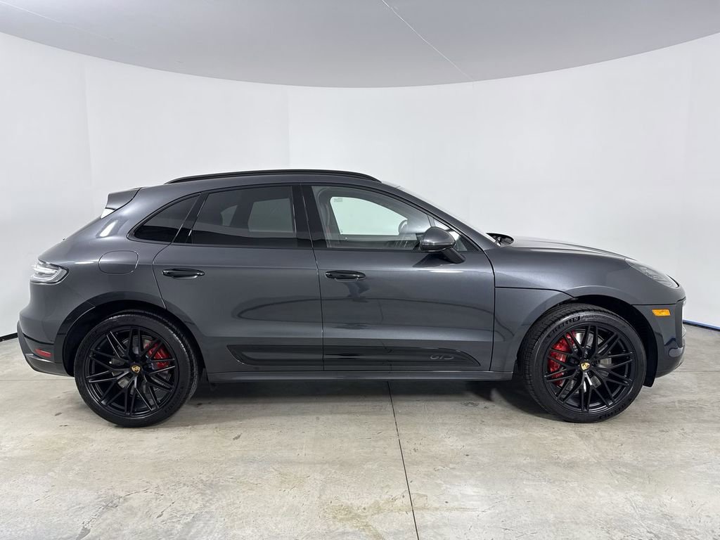 New 2026 Porsche Macan GTS AWD/4WD image 8